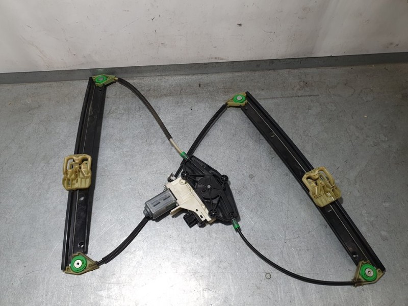 Recambio de elevalunas delantero derecho para audi a4 ber. (b8) básico referencia OEM IAM SIN REF  ELECTRICO 6 PINES