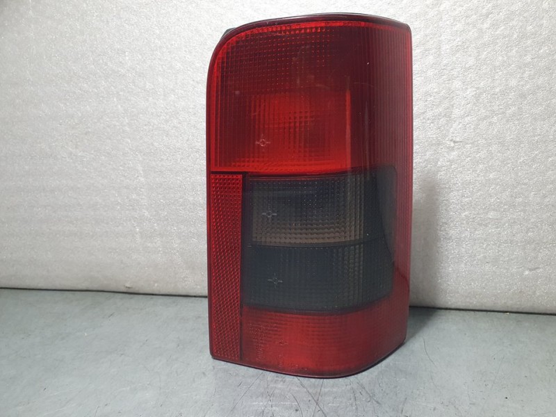 Recambio de piloto trasero derecho para citroën berlingo 1.9 d sx familiar referencia OEM IAM SIN REF  TOCADO