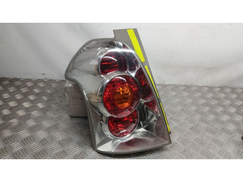 Recambio de piloto trasero izquierdo para toyota corolla verso (zer_, zze12_, r1_) 2.2 d-4d (aur10_) referencia OEM IAM 815610F0