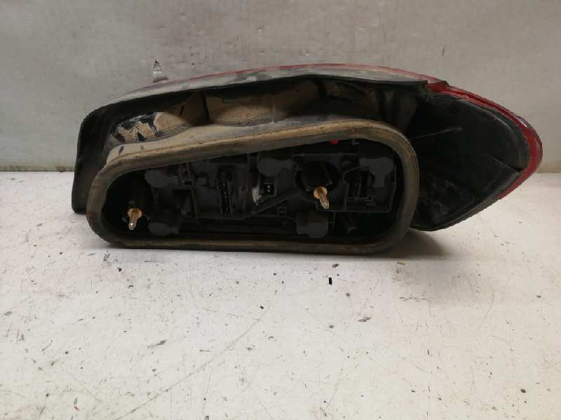 Recambio de piloto trasero izquierdo para peugeot 306 berlina 3/5 puertas (s1) 1.9 turbodiesel referencia OEM IAM  1000000826425