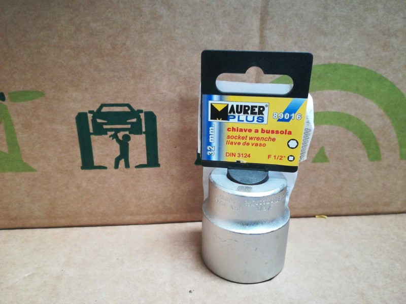 Recambio de llave vaso para » otros... no usar standard referencia OEM IAM 2105700 MAURER 1/2 HEXAGONAL 32MM.