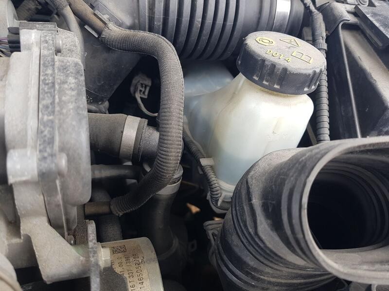 Recambio de bomba freno para renault megane iv hatchback (b9a/m/n_) 1.5 dci 110 (b9a3) referencia OEM IAM 460117706R  