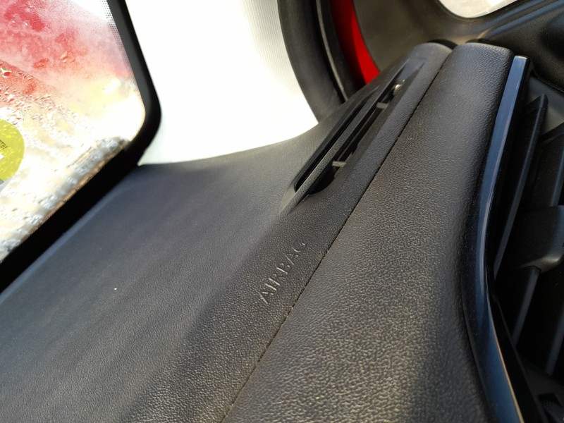 Recambio de kit airbag para peugeot 208 i (ca_, cc_) 1.4 hdi referencia OEM IAM  C/SALPICADERO Y PRETENSORES 