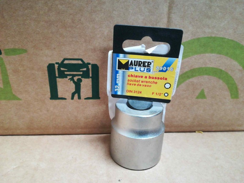 Recambio de llave vaso para » otros... no usar standard referencia OEM IAM 2105700 MAURER 1/2 HEXAGONAL 32MM.
