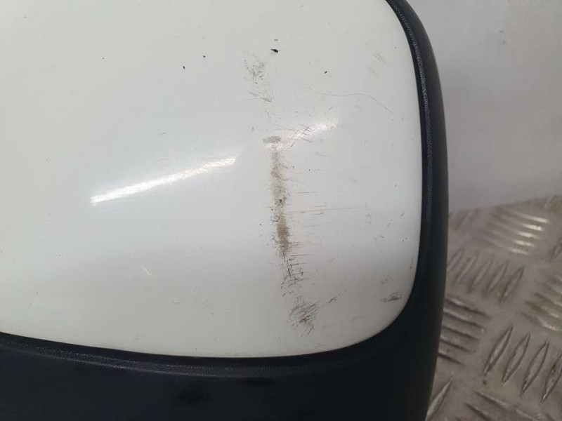 Recambio de retrovisor izquierdo para citroën berlingo 1.9 d sx familiar referencia OEM IAM SIN REF  C/ MANDO TOCADO