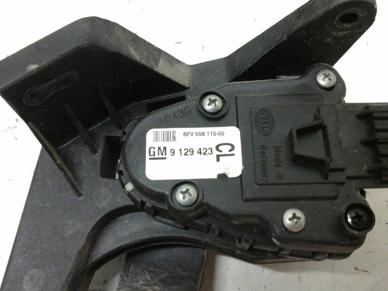 Recambio de potenciometro pedal para opel corsa c sri referencia OEM IAM 9129423  