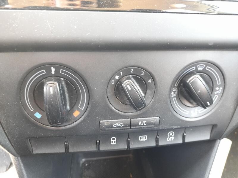 Recambio de mando calefaccion / aire acondicionado para skoda rapid spaceback (nh1) 1.2 tsi referencia OEM IAM 5JA819045E  