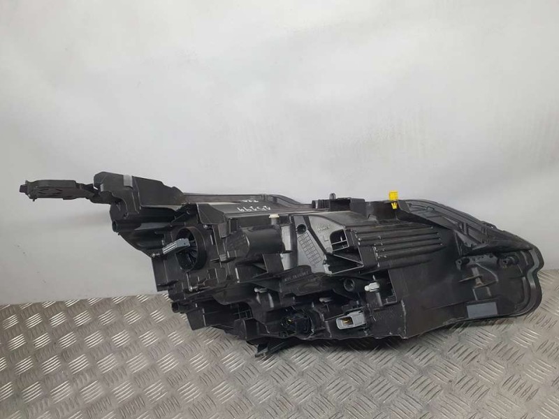 Recambio de faro izquierdo para peugeot 3008 gt line referencia OEM IAM 9836230680 89914261 VALEO