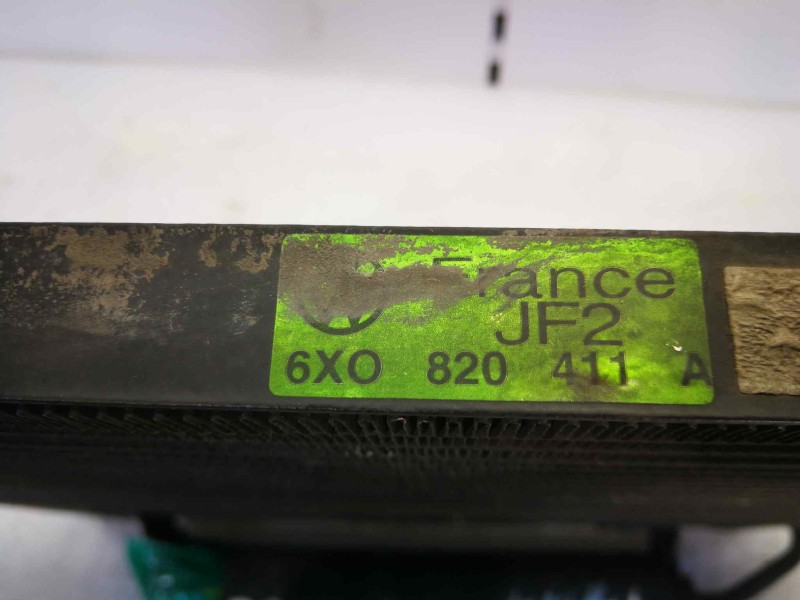 Recambio de condensador / radiador aire acondicionado para volkswagen polo berlina (6n2) trendline referencia OEM IAM 6K0820411A