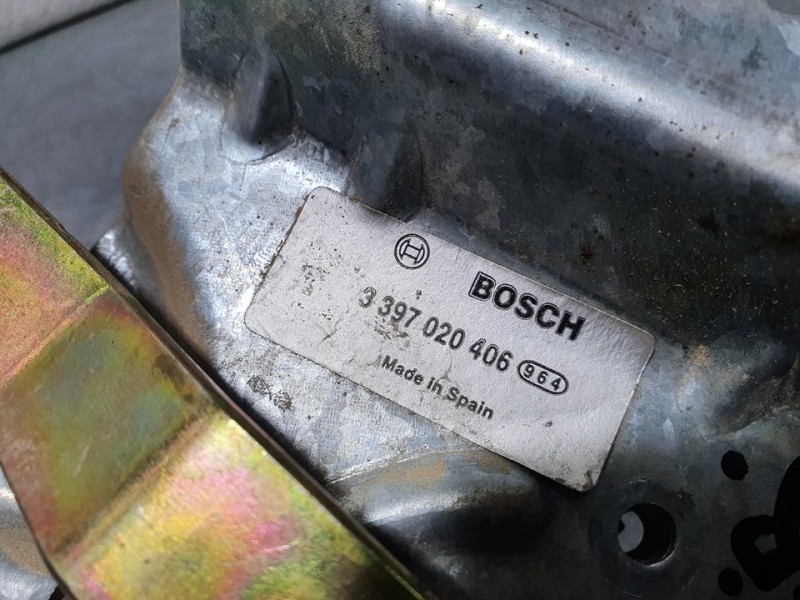 Recambio de motor limpia trasero para citroën berlingo 1.9 d sx familiar referencia OEM IAM 3397020406 0390201408 BOSCH DERECHO