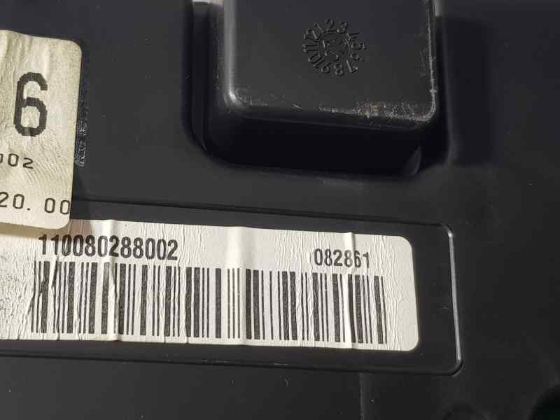 Recambio de cuadro instrumentos para toyota corolla (e12) 1.4 d-4d sol compact referencia OEM IAM 8380002C60 110080288002 SIEMEN