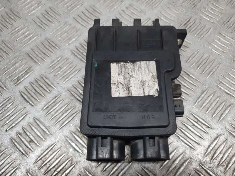 Recambio de modulo electronico para renault laguna iii dynamique tomtom referencia OEM IAM SIN REF  