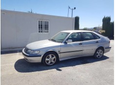 saab 9-3 berlina del año 2001