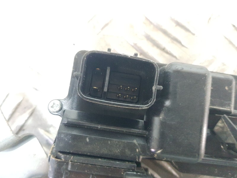 Recambio de elevalunas trasero derecho para renault koleos dunamique referencia OEM IAM 82750JY00A  8 PINS