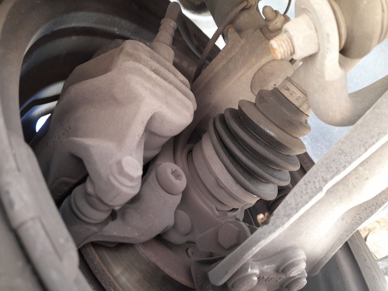 Recambio de mangueta delantera derecha para peugeot 208 i (ca_, cc_) 1.4 hdi referencia OEM IAM 1607557580  