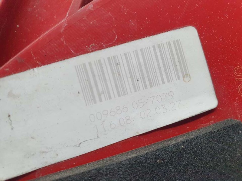 Recambio de piloto trasero izquierdo para audi a4 ber. (b8) básico referencia OEM IAM 8K5945095D HELLA EXTERIOR