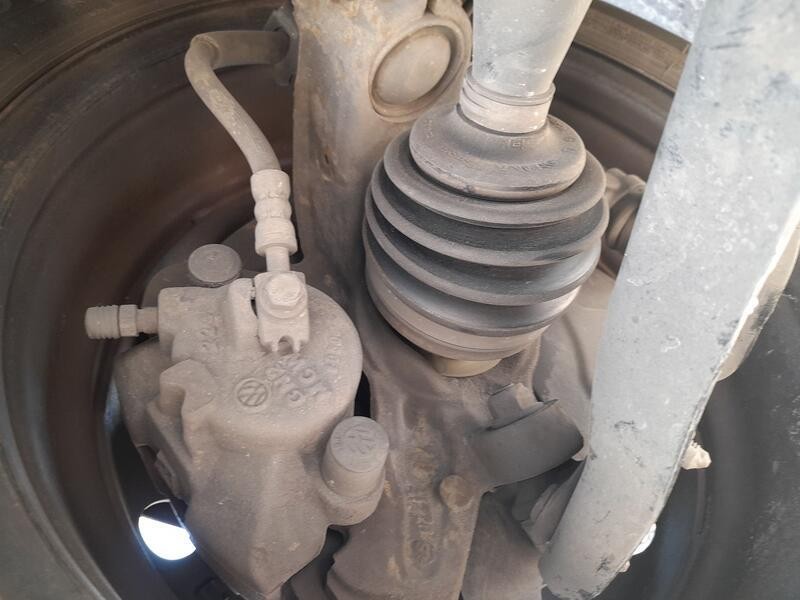 Recambio de mangueta delantera derecha para skoda rapid spaceback (nh1) 1.2 tsi referencia OEM IAM 6C0407256A  