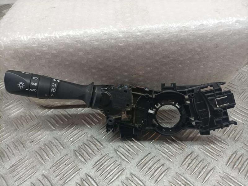 Recambio de mando luces para toyota land cruiser (j15) gx referencia OEM IAM 4720017J437  