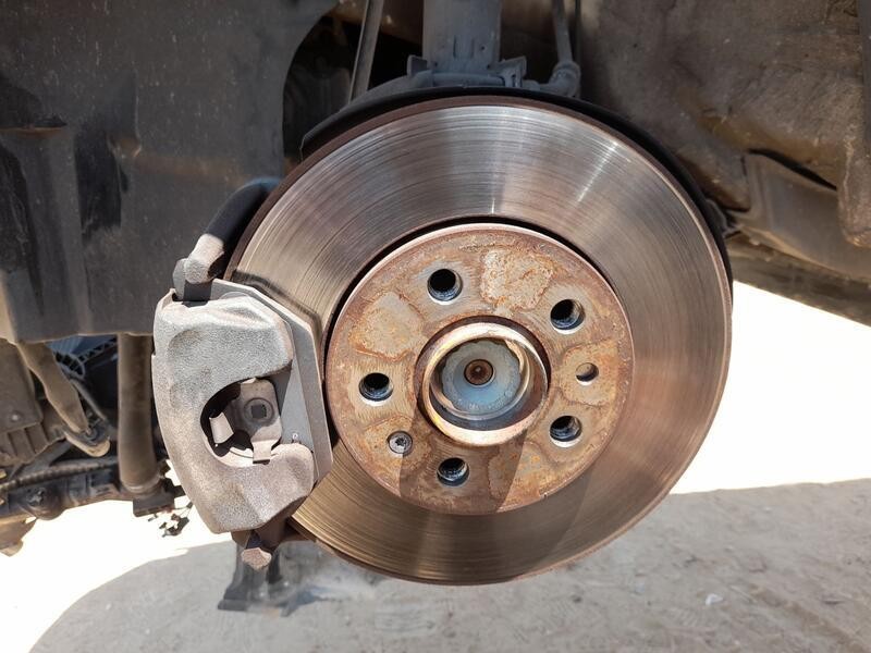 Recambio de mangueta delantera izquierda para skoda rapid spaceback (nh1) 1.2 tsi referencia OEM IAM 6C0407255A  