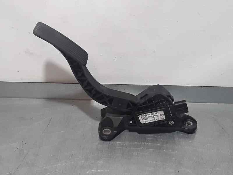 Recambio de potenciometro pedal para hyundai i30 (pd) klass referencia OEM IAM 32700G4200  