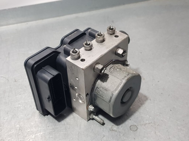 Recambio de abs para renault clio iv limited referencia OEM IAM 476608644R 269633 BOSCH