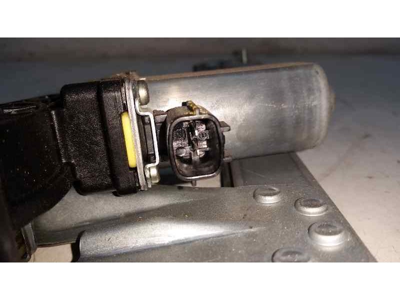 Recambio de elevalunas delantero derecho para dacia sandero ambiance referencia OEM IAM  2 PINS ELECTRICO