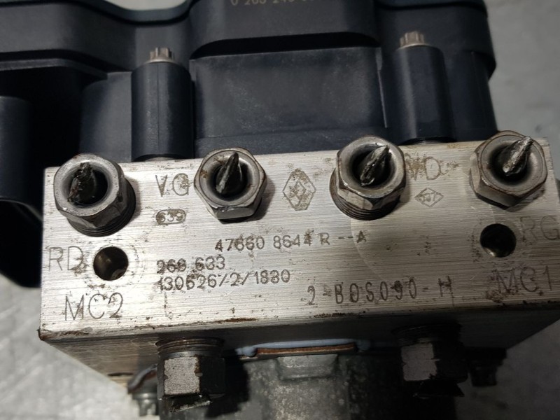 Recambio de abs para renault clio iv limited referencia OEM IAM 476608644R 269633 BOSCH