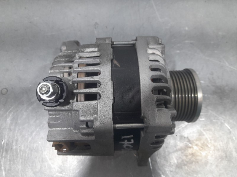 Recambio de alternador para nissan nt400 cabstar (f24m) 28.12, 32.12, 35.12 (f91an) referencia OEM IAM 231001AT6M A2TX1781AE MIT