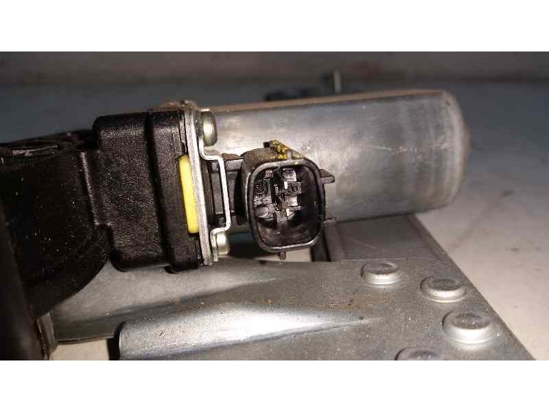 Recambio de elevalunas delantero derecho para dacia sandero ambiance referencia OEM IAM  2 PINS ELECTRICO