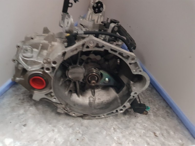 Recambio de caja cambios para kia pro_cee´d ( ) concept referencia OEM IAM ZG11HJ 203303 6VELOCIDADES