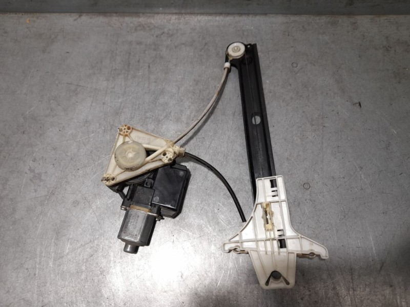 Recambio de elevalunas trasero derecho para volkswagen polo (6r1) advance referencia OEM IAM SIN REF  ELECTRICO