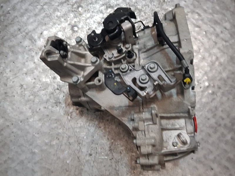 Recambio de caja cambios para kia pro_cee´d ( ) concept referencia OEM IAM ZG11HJ 203303 6VELOCIDADES