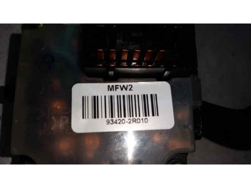 Recambio de mando limpia para hyundai i30 classic referencia OEM IAM 934202R010  