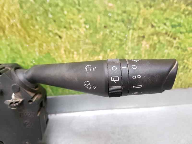 Recambio de mando luces y limpia para lancia ypsilon (402) gold referencia OEM IAM 07355763270  