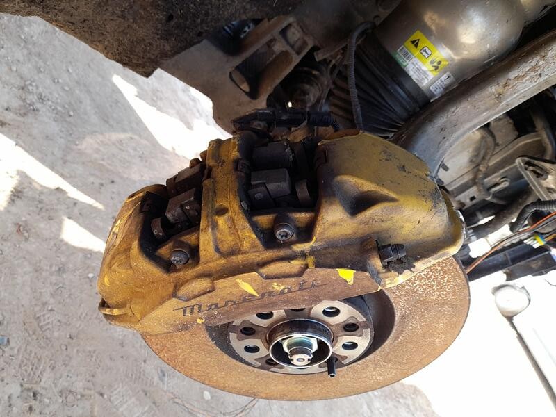Recambio de pinza freno delantera derecha para maserati grecale modena mild hybrid q4 referencia OEM IAM   