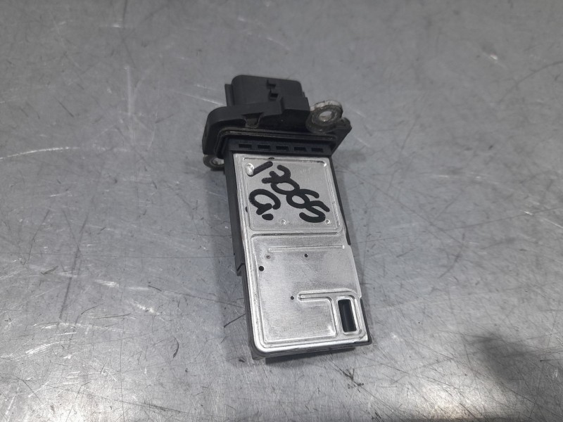 Recambio de caudalimetro para nissan nt400 cabstar (f24m) 28.12, 32.12, 35.12 (f91an) referencia OEM IAM 22680S00B AFH70M38 