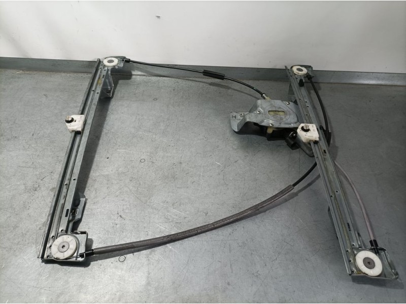 Recambio de elevalunas delantero derecho para renault kangoo profesional referencia OEM IAM 807208423R 2 PINS ELECTRICO 2 PINS