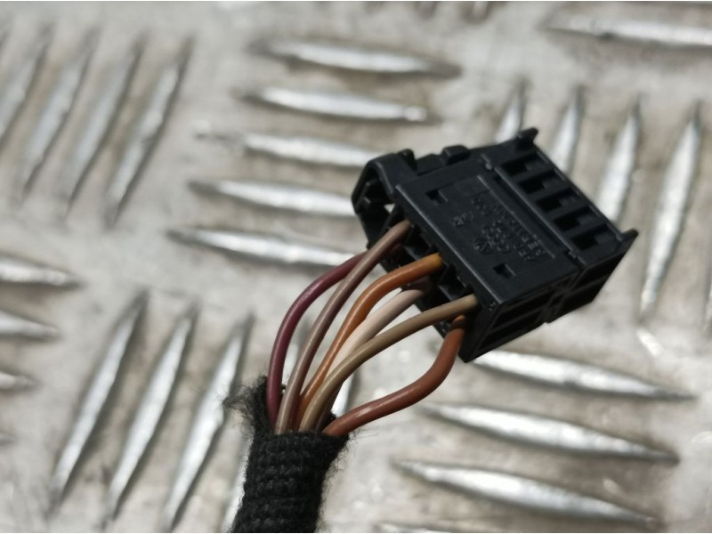 Recambio de retrovisor izquierdo para volkswagen polo (6r1) advance referencia OEM IAM 6R18575801AG  ELECTRICO 6 CABLES