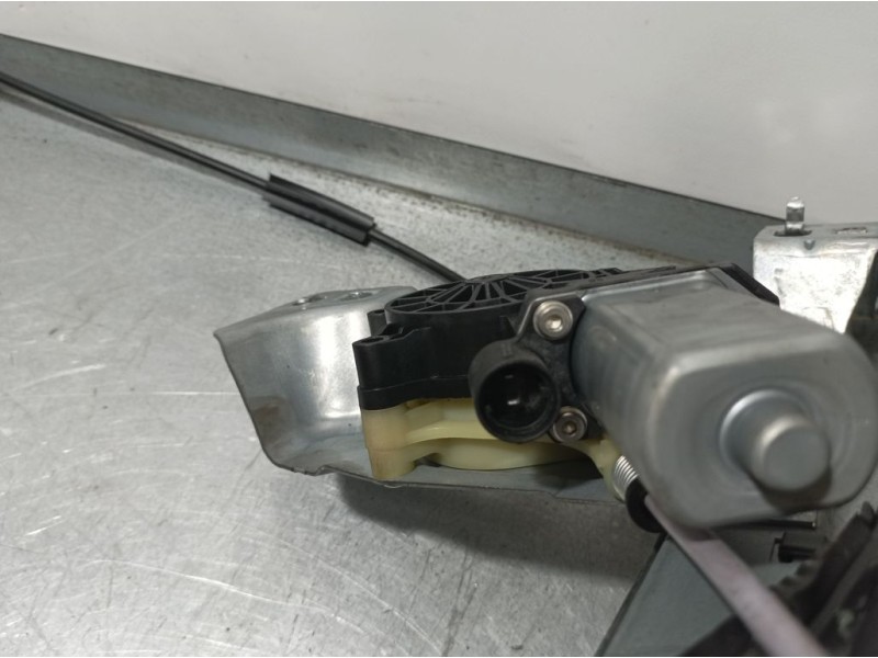 Recambio de elevalunas delantero izquierdo para renault kangoo profesional referencia OEM IAM 807213729R  ELECTRICO 2 PINES