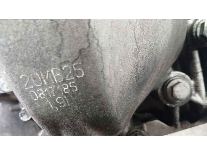 Recambio de caja cambios para peugeot rcz basis referencia OEM IAM 20MB25 0817185 6VELOCIDADES