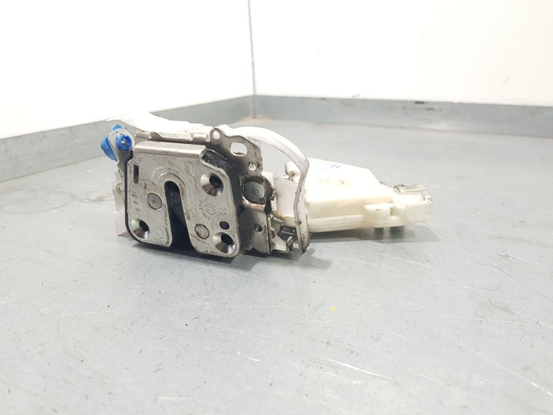 Recambio de cerradura puerta delantera derecha para nissan nt400 cabstar (f24m) 28.12, 32.12, 35.12 (f91an) referencia OEM IAM 8