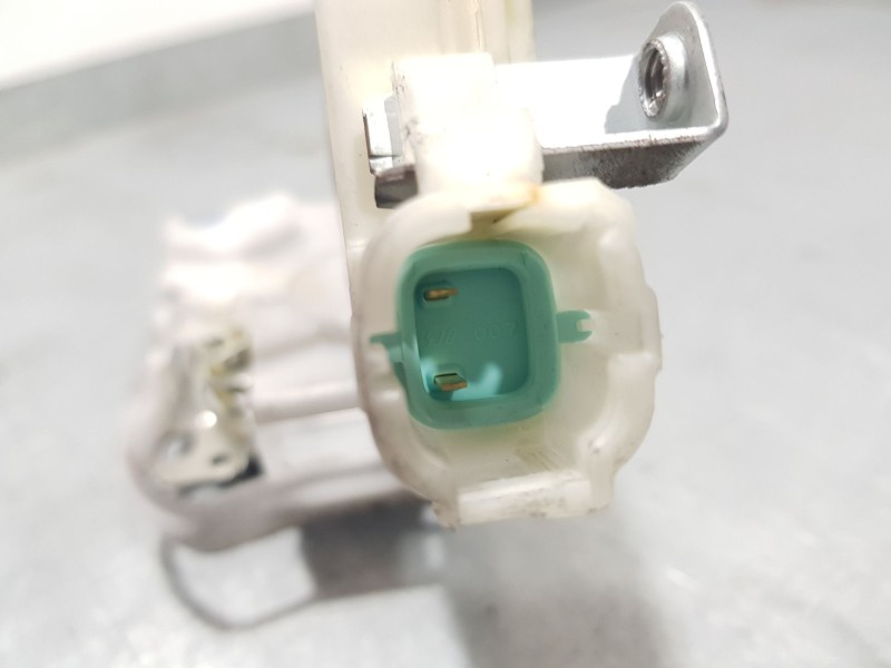 Recambio de cerradura puerta delantera derecha para nissan nt400 cabstar (f24m) 28.12, 32.12, 35.12 (f91an) referencia OEM IAM 8