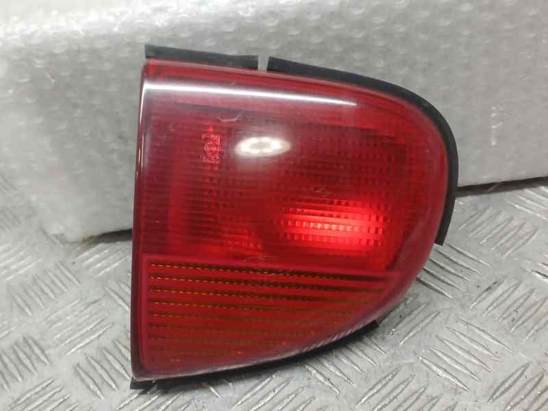 Recambio de piloto trasero izquierdo para ford escort berlina/turnier nomade referencia OEM IAM 96AG15K258BA  INTERIOR ROZADO