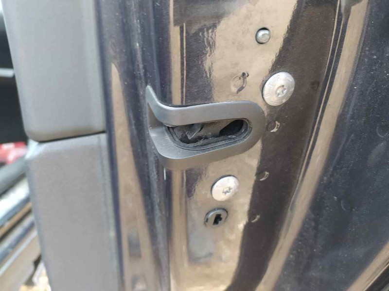 Recambio de cerradura puerta delantera derecha para peugeot rcz basis referencia OEM IAM 9136FR MONTADA EN PUERTA 