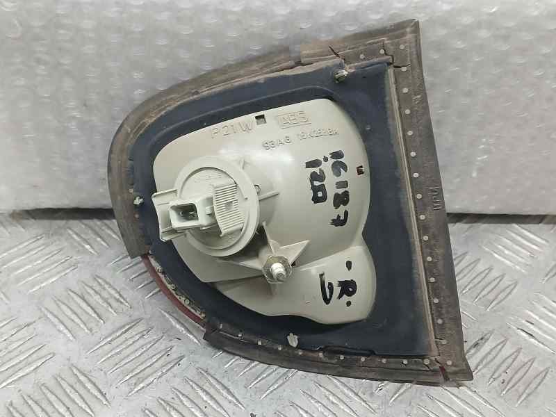 Recambio de piloto trasero izquierdo para ford escort berlina/turnier nomade referencia OEM IAM 96AG15K258BA  INTERIOR ROZADO