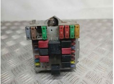 Recambio de caja reles / fusibles para fiat stilo (192) 1.9 120 dynamic multijet referencia OEM IAM 51773289  