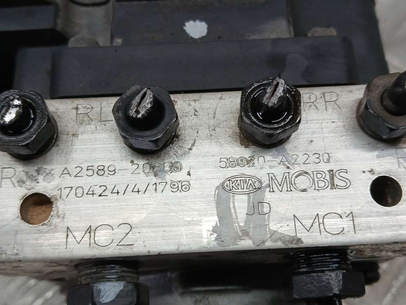 Recambio de abs para kia cee´d business referencia OEM IAM 58920A2230 A258920800 MOBIS