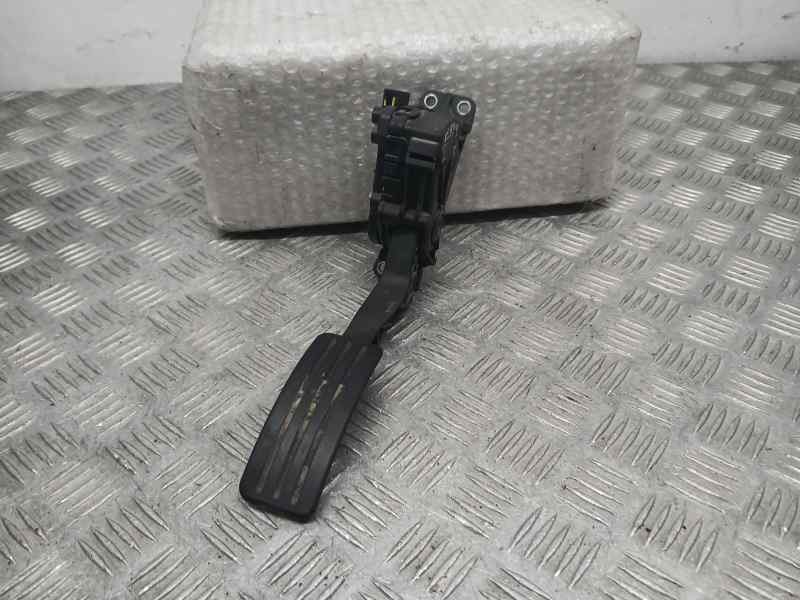 Recambio de potenciometro pedal para dacia sandero laureate referencia OEM IAM 8200386506D 6PV00908502 HELLA
