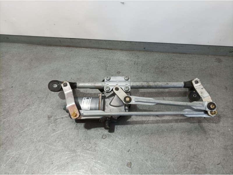 Recambio de motor limpia delantero para opel corsa e selective referencia OEM IAM 13432685 W65427 VALEO