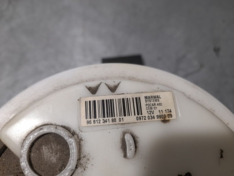 Recambio de aforador para peugeot 3008 confort referencia OEM IAM 968123418001  